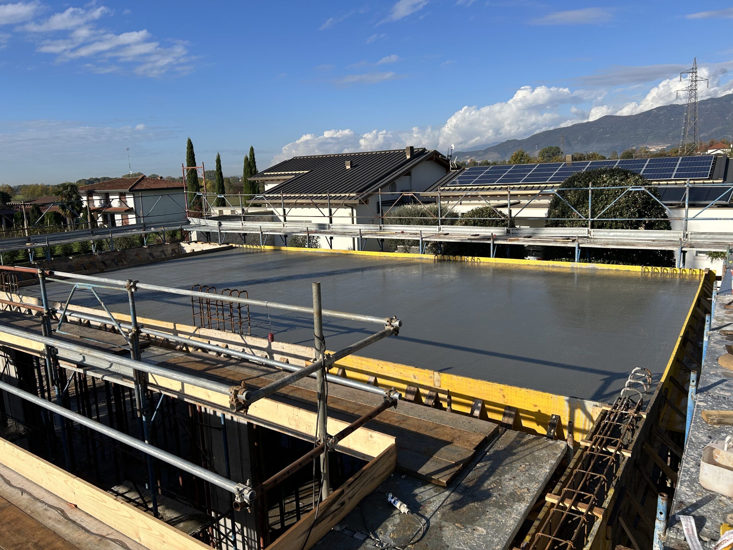 Ristrutturazione e costruzione fabbricati Lavorazioni Impresa edile GIAMBINO COSTRUZIONI SRL a Caneva