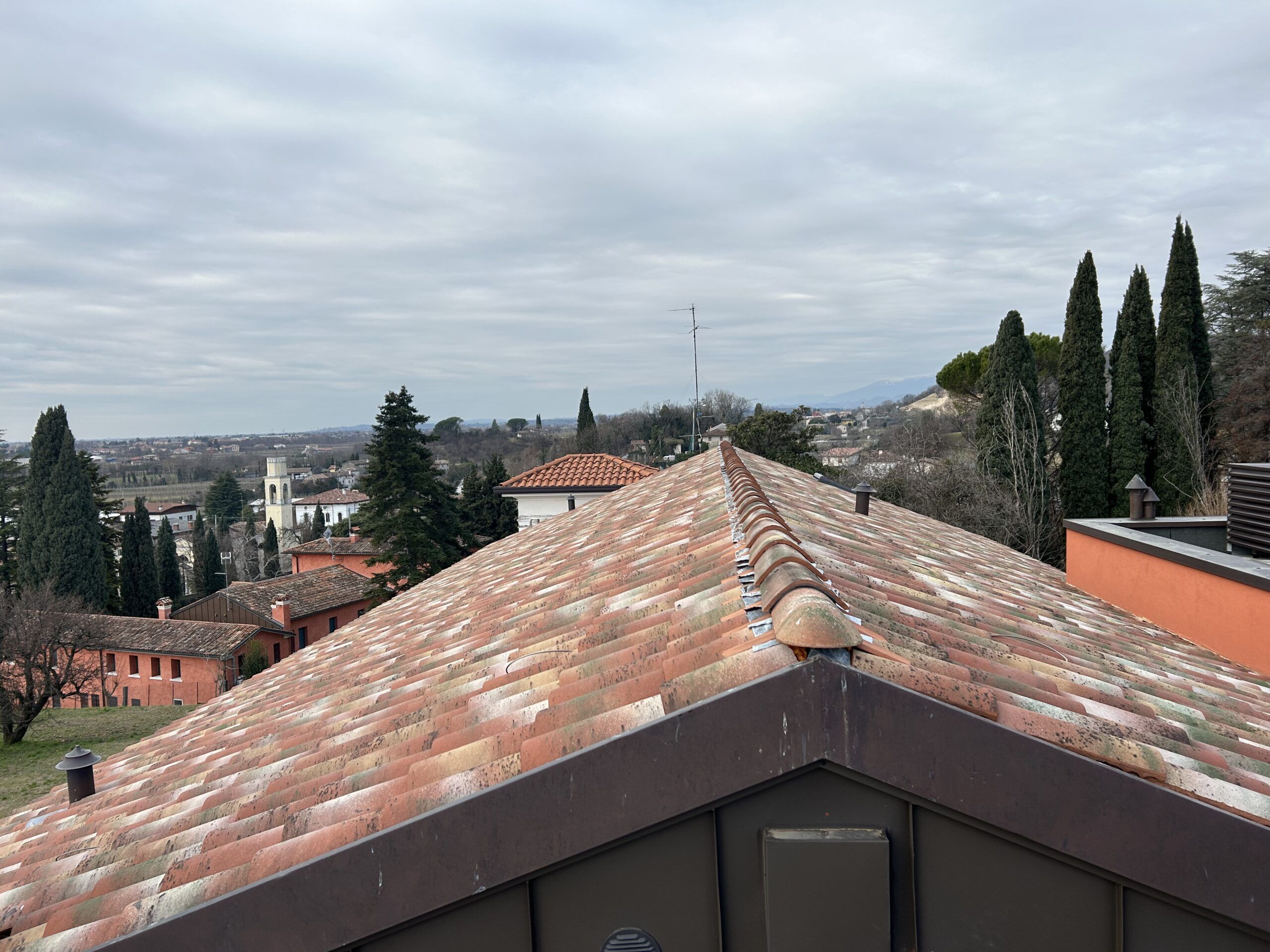ristrutturazione e realizzazione coperture di fabbricati Lavorazioni Impresa edile GIAMBINO COSTRUZIONI SRL a Caneva