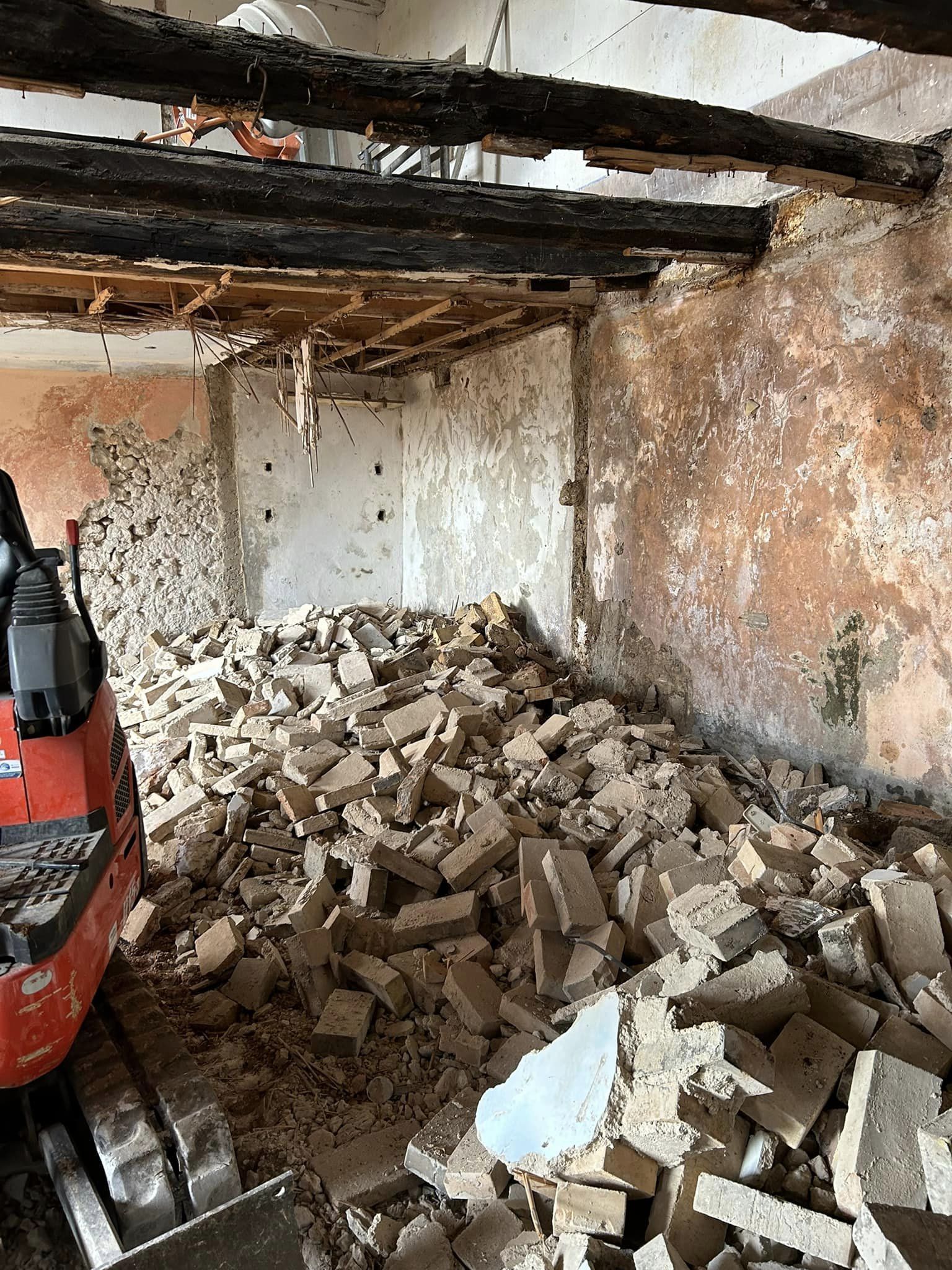 Restauro conservativo Lavorazioni Impresa edile GIAMBINO COSTRUZIONI SRL a Caneva