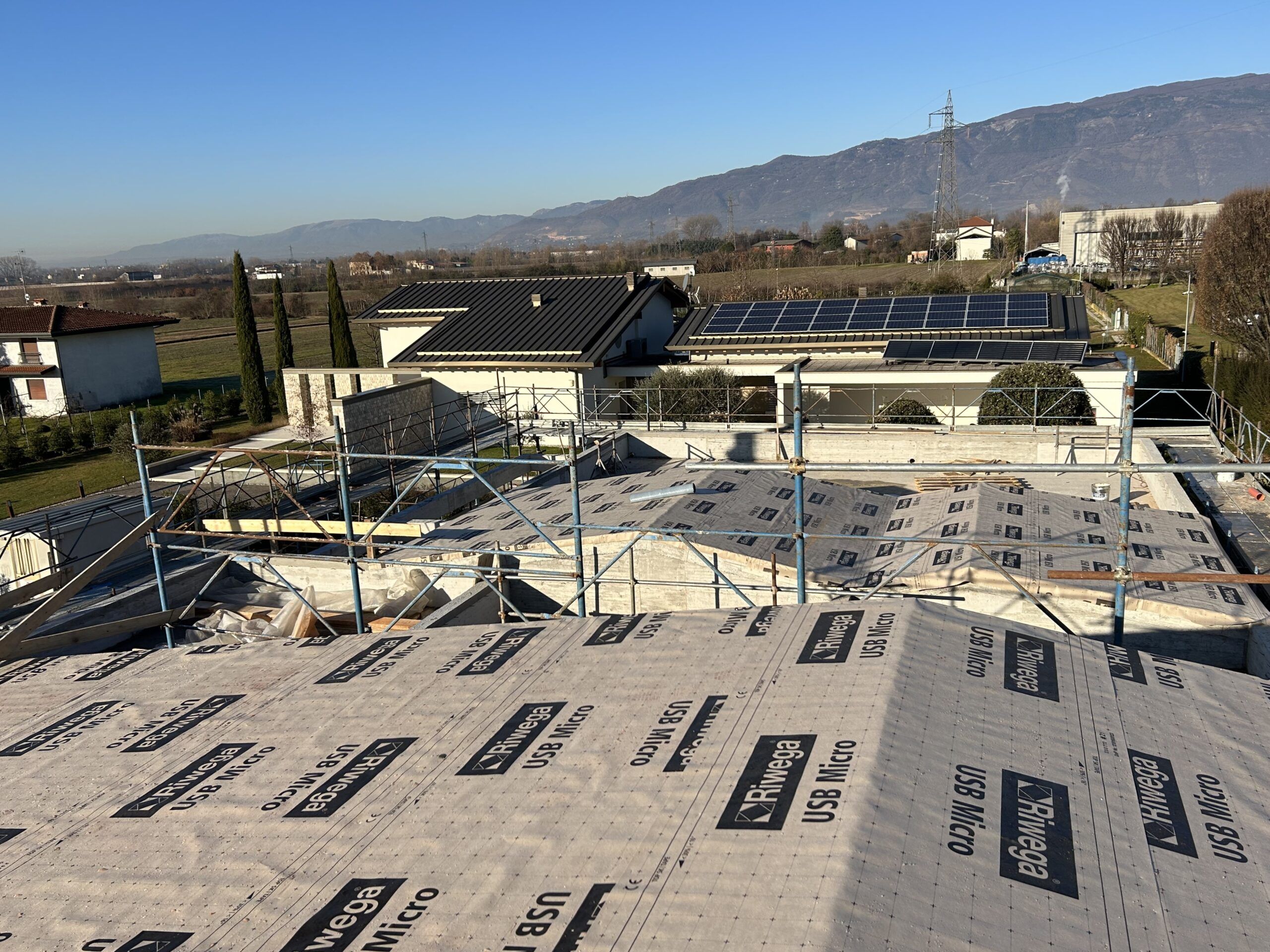 Ristrutturazione e costruzione fabbricati Lavorazioni Impresa edile GIAMBINO COSTRUZIONI SRL a Caneva